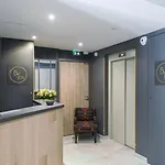 Be Luxury Aparthotel Paris