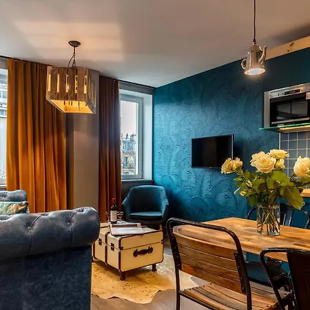 Be Luxury Aparthotel 4*