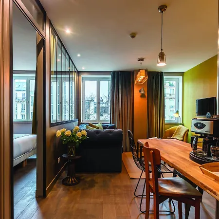 Be Luxury Ξενοδοχείο με διαμερίσματα 4*