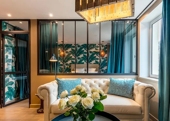 Be Luxury باريس