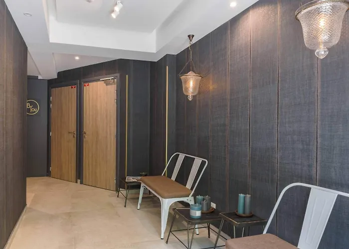 Be Luxury 4* باريس